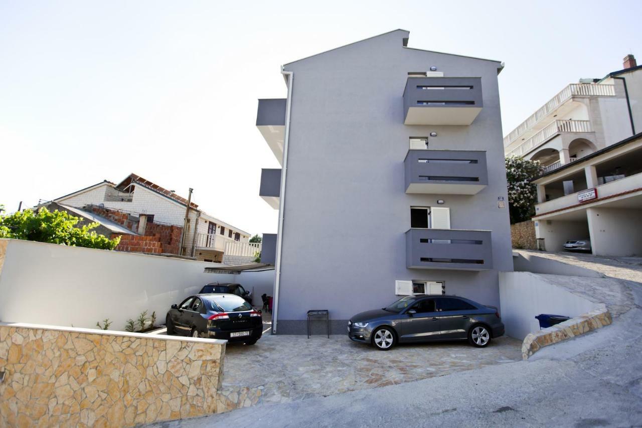 Apartments Rudi ロクヴァ・ロゴズニツァ エクステリア 写真
